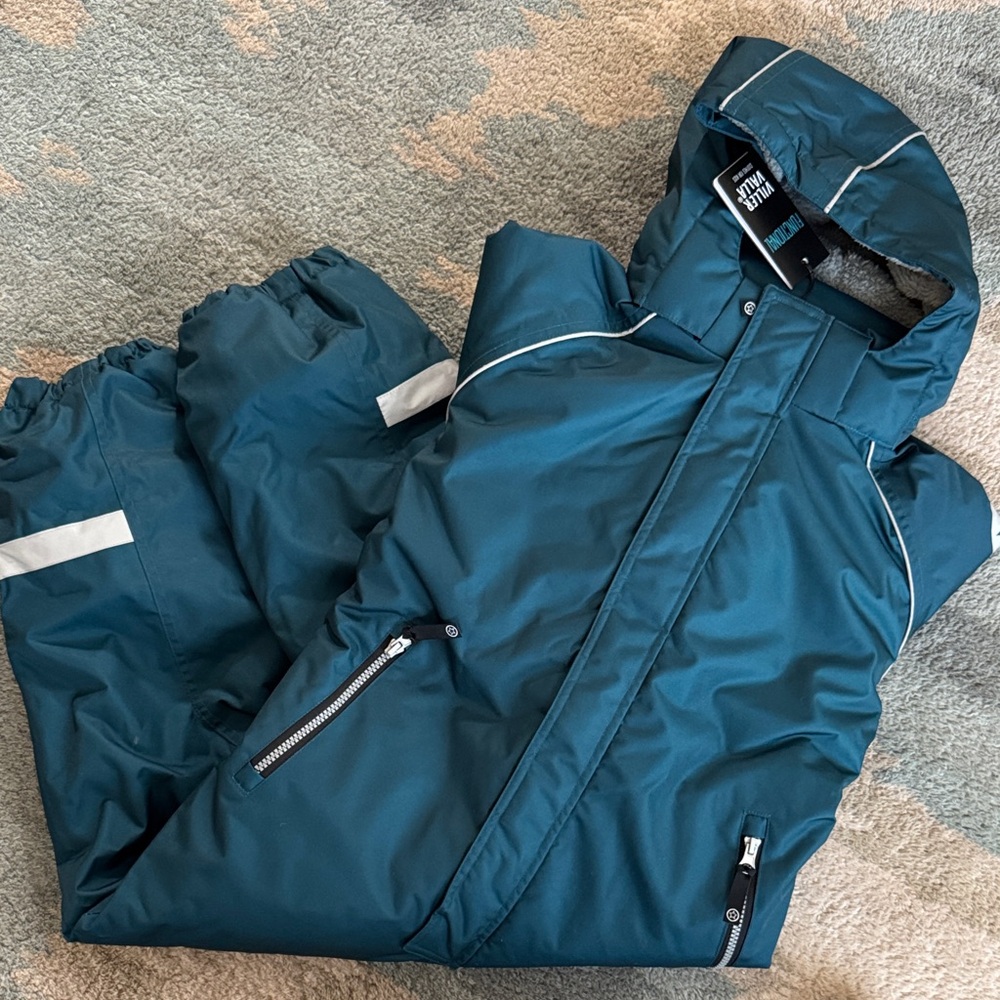 Villervalla Hooded Snowsuit with Reflective Stripes